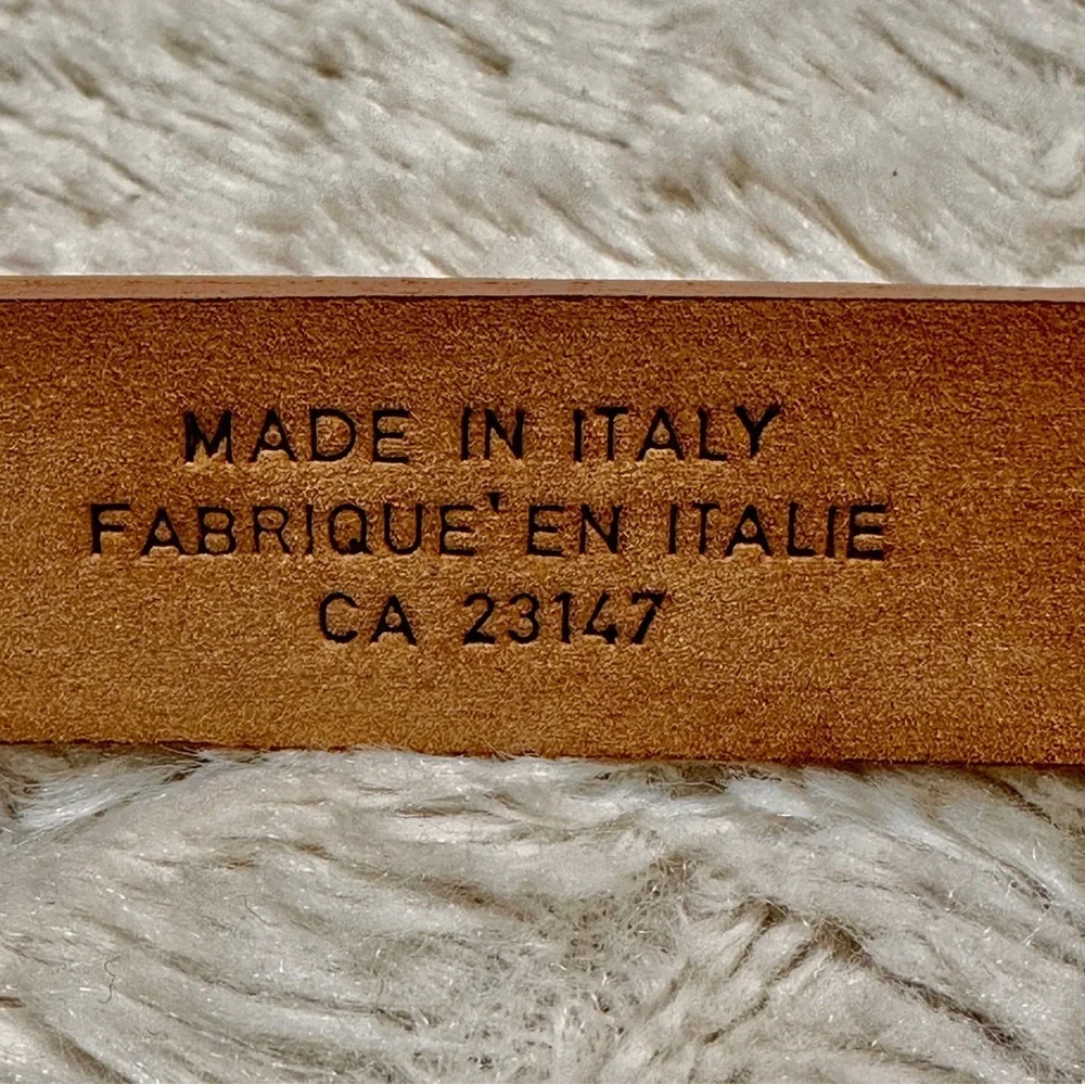 Talbots Circular Buckle Brown Leather Belt Made in Italy Size Medium, LIKE NEW!